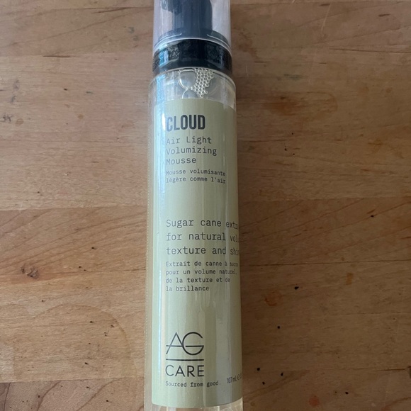 Cloud Air Light Volumizing Mousse - Picture 2 of 5